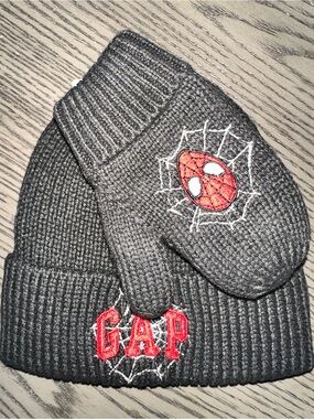 GAP Kids Marvel Spiderman Black Red Knit Beanie and Mittens Set  - NWT